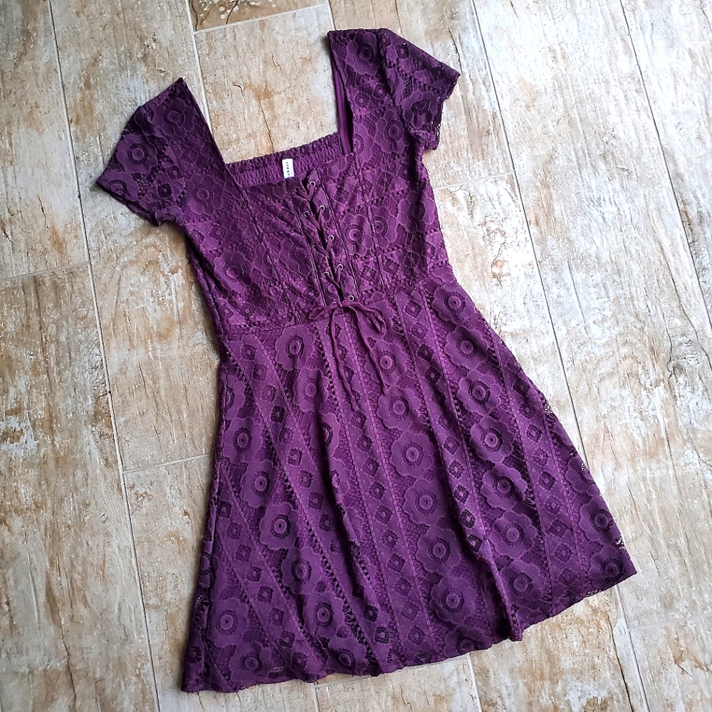 Aéropostale Purple Floral Lace Mini Dress